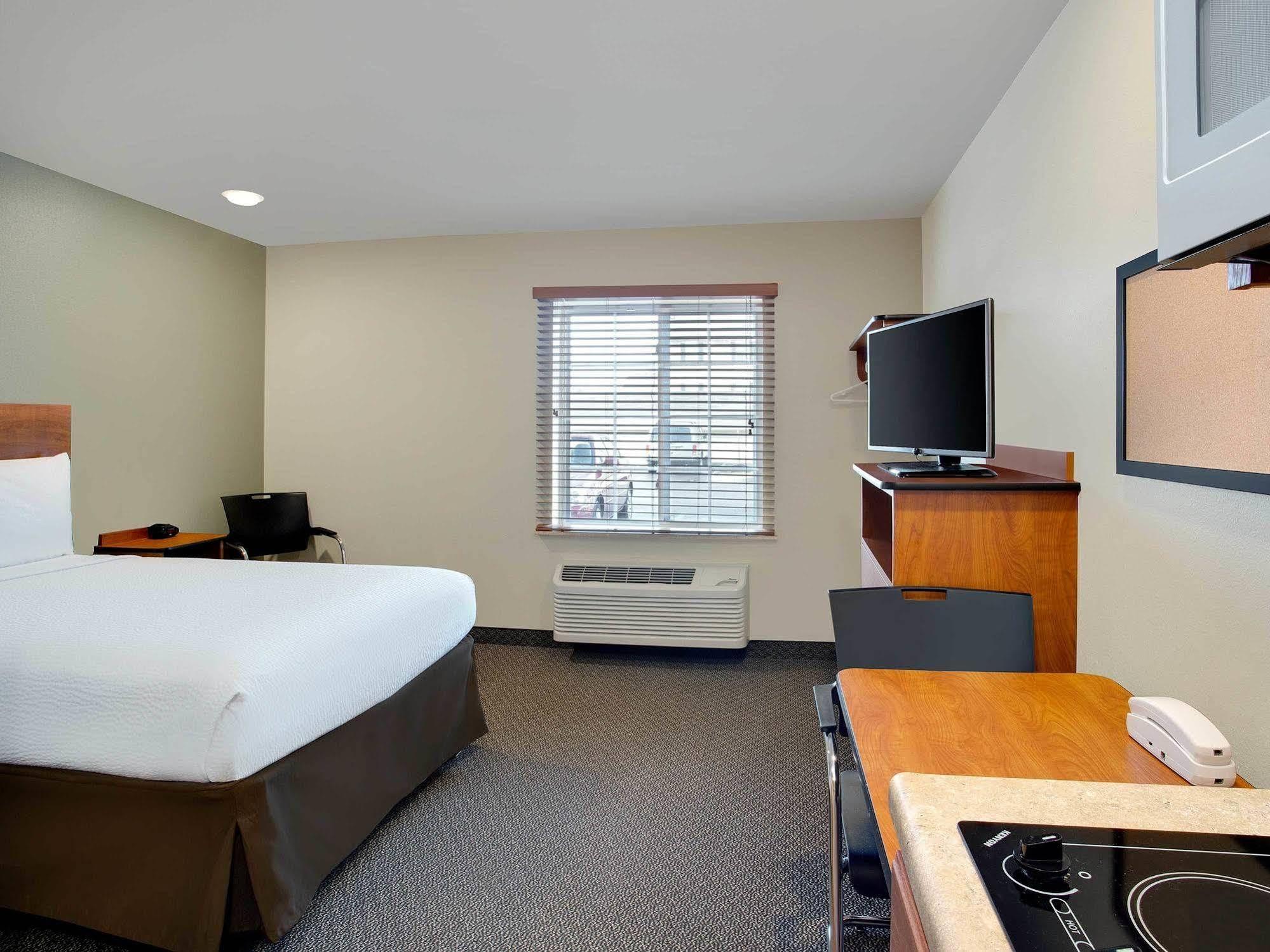 Woodspring Suites Columbus North I-270 Exterior photo